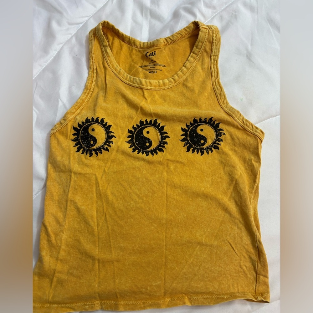 Cali Lady Yellow peace sunshine’s Top XS sleeveless tank top